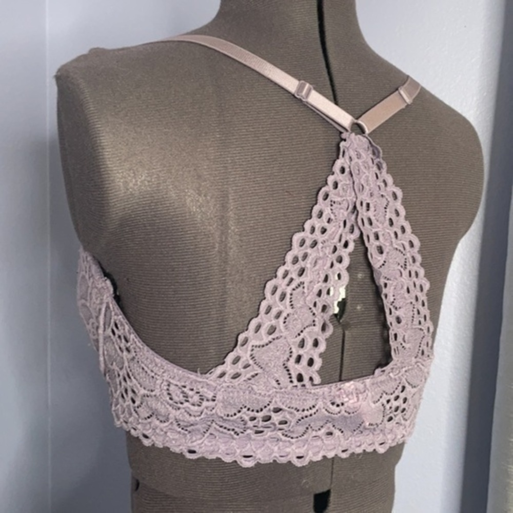 True bra 36C bra front clasp lace and satin padded